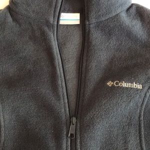 Navy fleece Columbia vest
